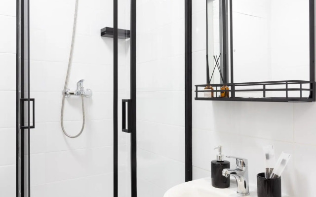 Банерджи Апартментс на улице Муравская 38Бк3