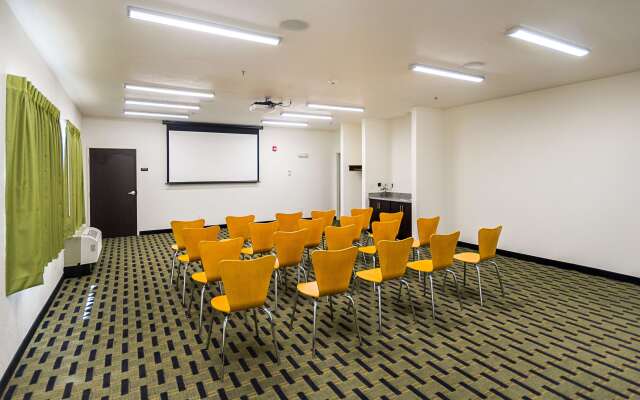 Motel 6 South Bend, IN - Mishawaka