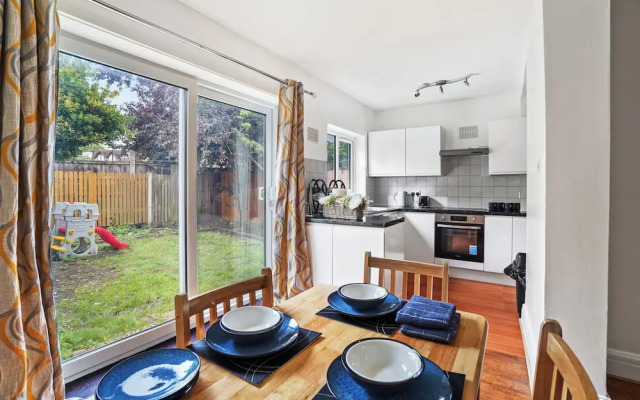 Charming London Apartment Durban Road