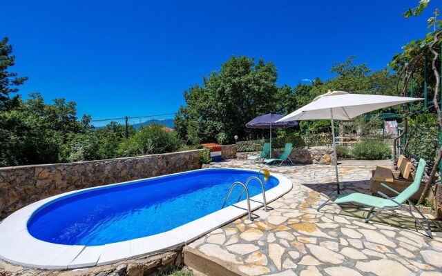 Amazing Apartment in Rijeka With 2 Bedrooms, Wifi and Outdoor Swimming Pool