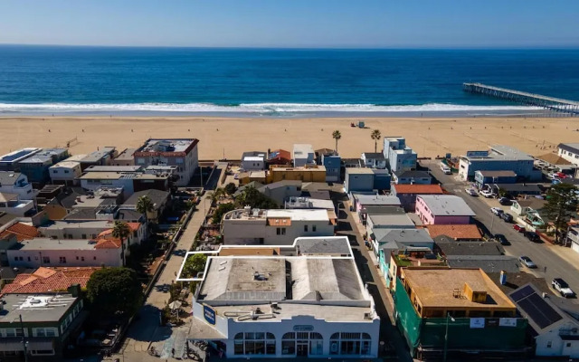 Beachside Apt With Laundry AC Patio