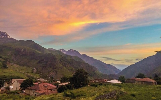 Alpine Lounge Kazbegi