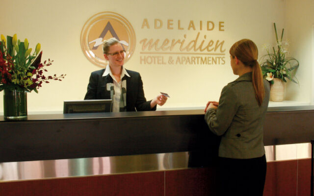 Comfort Hotel Adelaide Meridien