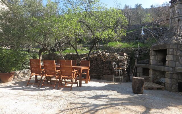 Apartment Forna - free parking: A2 Cres, Island Cres