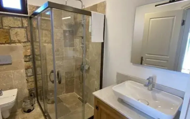 Arıklı Han Kazdağarı