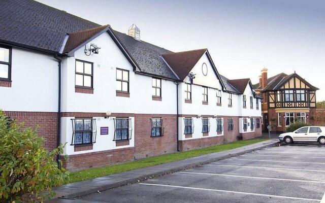 Premier Inn Manchester Airport Heald Green