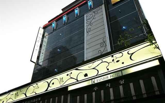 Rainbow Hotel Hwagok
