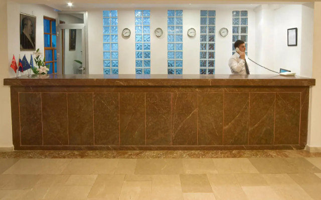 Belpoint Beach Hotel