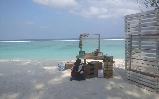 Simry Beachside