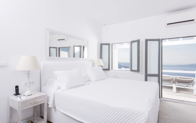 Aqua Luxury Suites