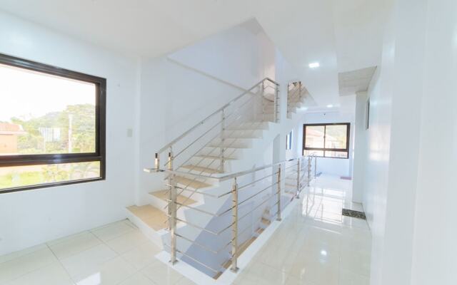 RedDoorz Plus near Subic Town Zambales