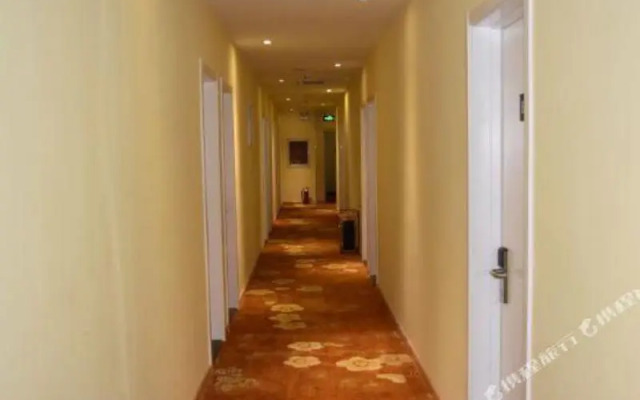 7Days Inn Chain Hotel (Beijing Yinghai Huangyi Road Nanhai Jiayuan)