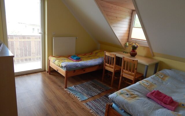 Sunny Holiday House B&B
