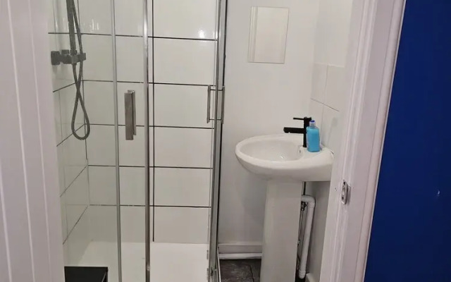 Charming 1-bed Apartment in Huddersfield