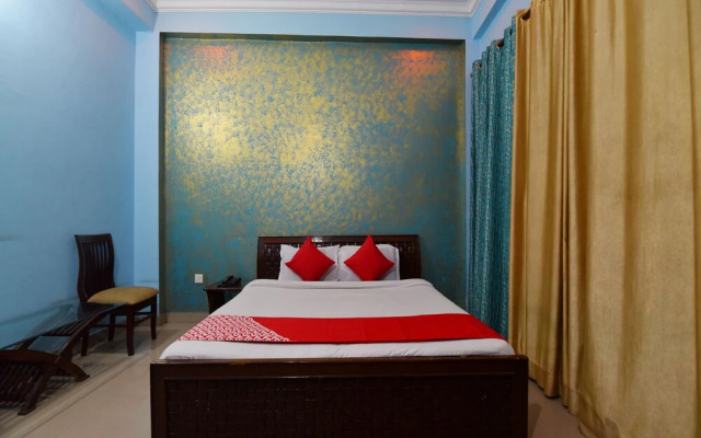 OYO 28146 Hotel Virsa