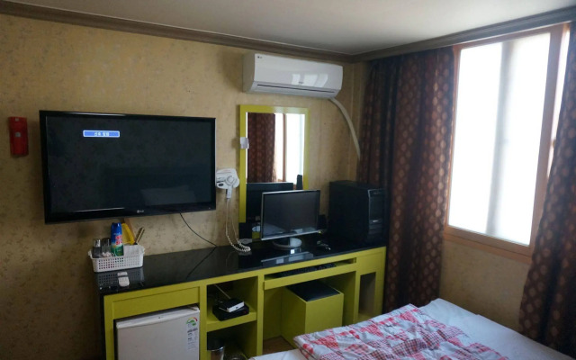 Feel Motel