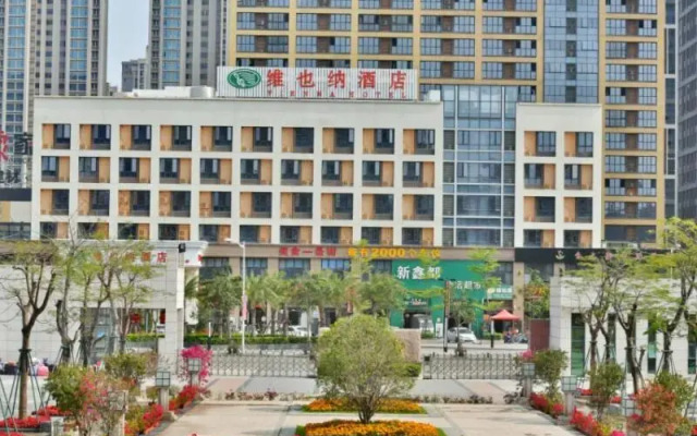 Vienna Hotel(Zhangzhou Jiaomei WanYi square store)