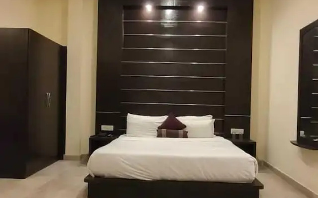 Check Inn Homes - Rishikesh