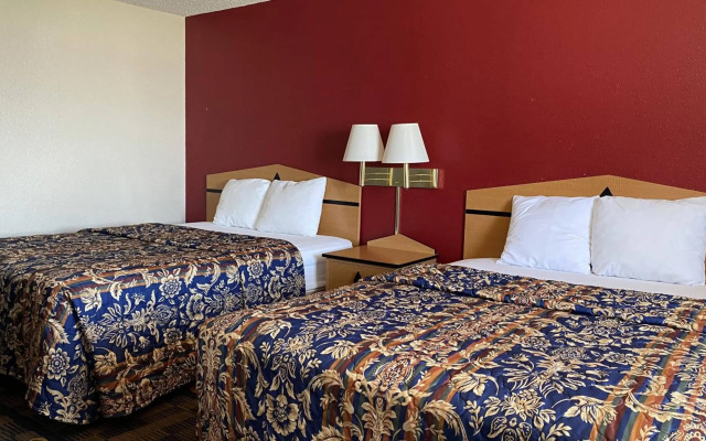 Newton Inn In Newton, KS