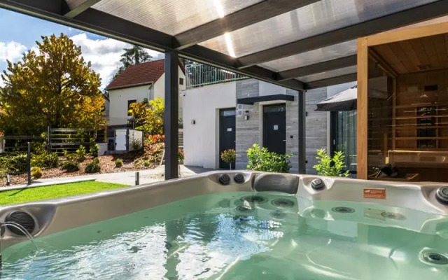 Lake Spirit Boutique Apartments