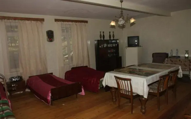 Hostel Sozari