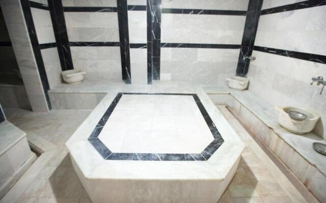 Flat With Shared Pool Sauna and Gym in Didim