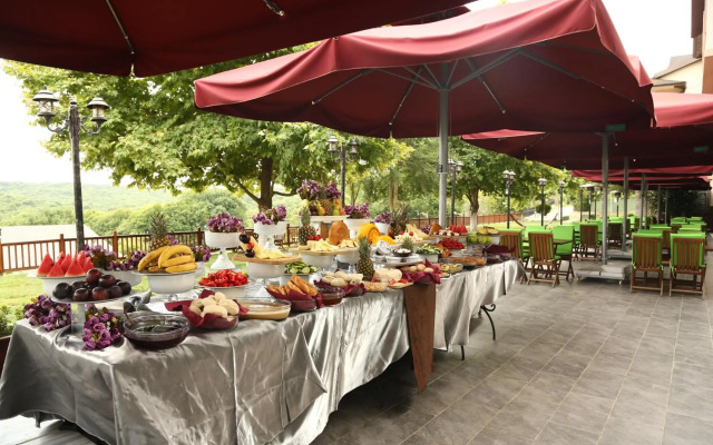 Park Polonezkoy Hotel