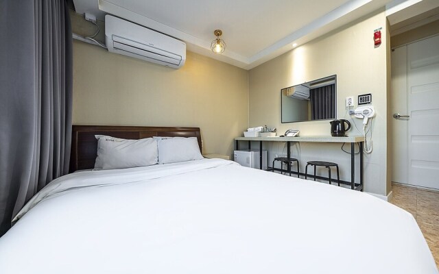Yangpyeong River House