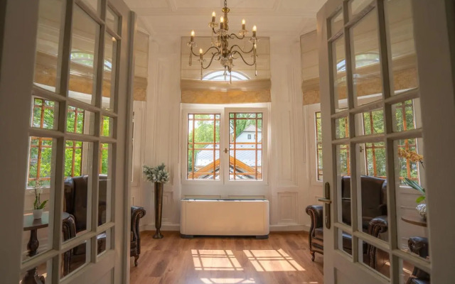 Thanhoffer Villa