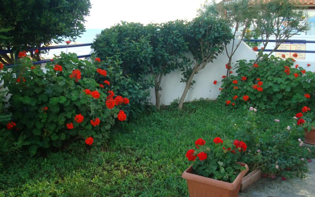 Philippos Studios & Apartments