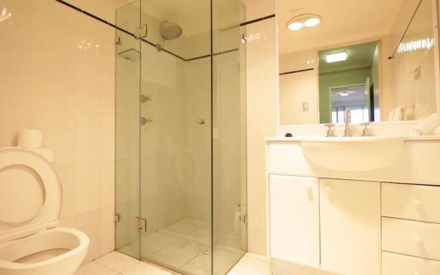Master Room With Bays View Near Darling Harbour