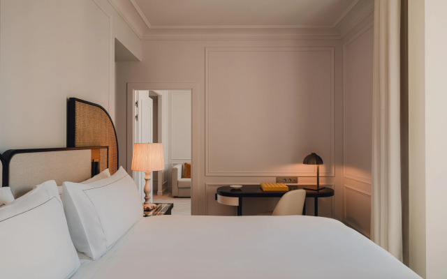 Carlton Cannes, a Regent Hotel