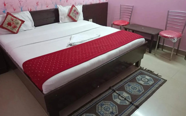 Airport Hotel Parikshit Palace