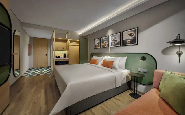 ARTOTEL Living World Kota Wisata