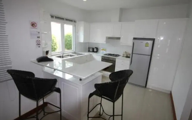 Tropical Pool Tamarind Villa V