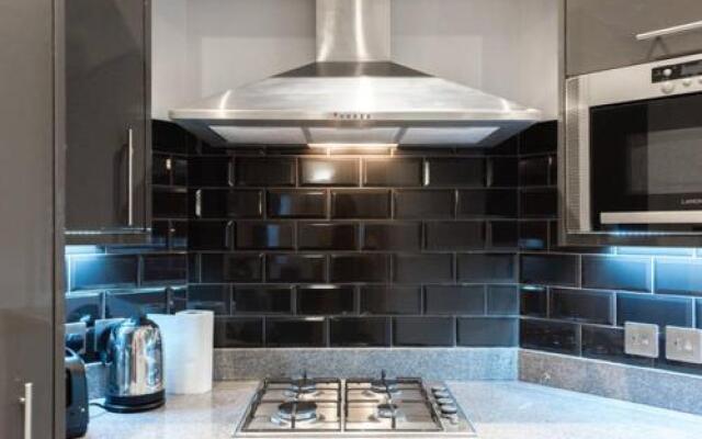 Fleet Street Apartment 3
