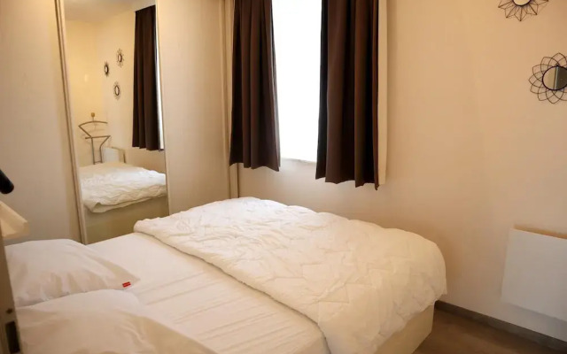 Apartment in Nieuwpoort With Garden