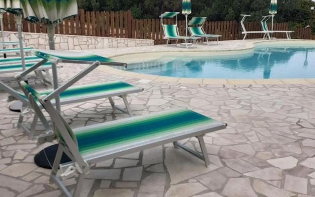 agriturismo gli olivastri - casa ginestre con piscina e vista mare