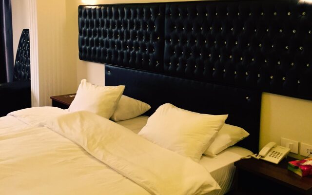 Aphrodite Hotel