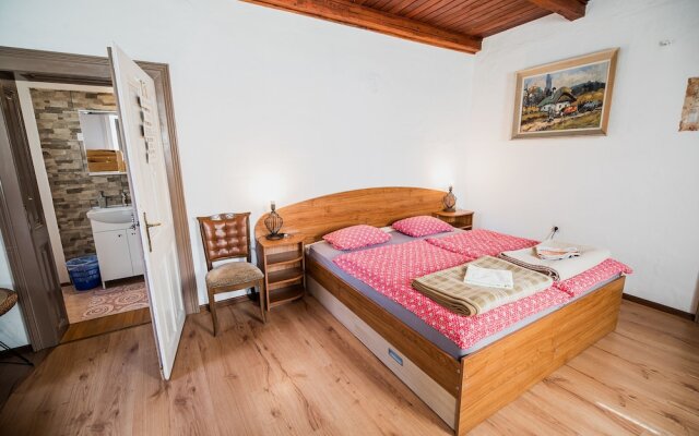 Cvet gora - Camping, Glamping and Accomodations - Hostel