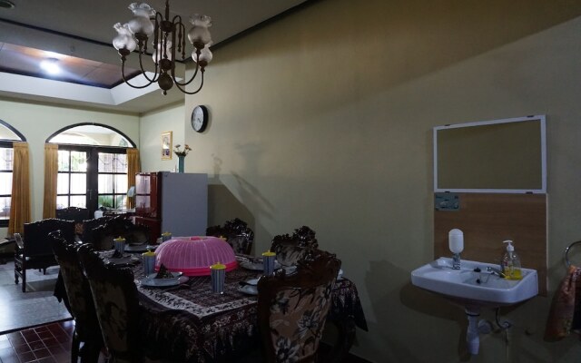 Kanti Kinasih Homestay by The Grand Java