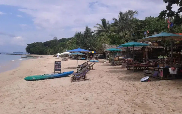 Andaman Bay Bungalow