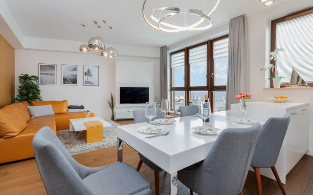Apartment Sea Towers Gdynia by Renters