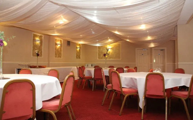 Oriel Hotel