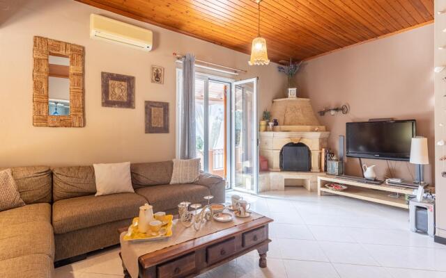 Dimitris Cottage in Apergatika
