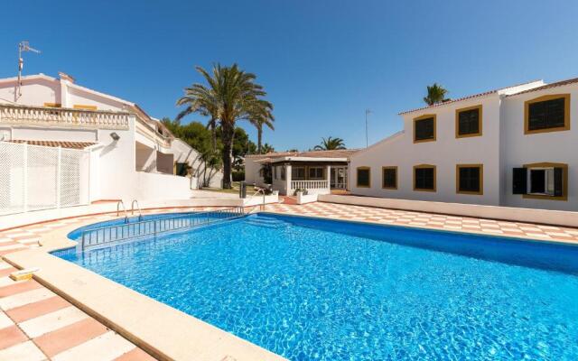 Apartamento En Complejo de Zonas Ajardinadas-C11