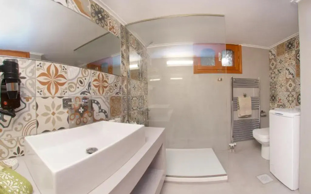 M house luxury suites