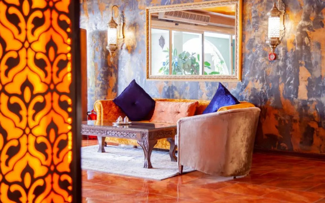 AlaHan Hotel
