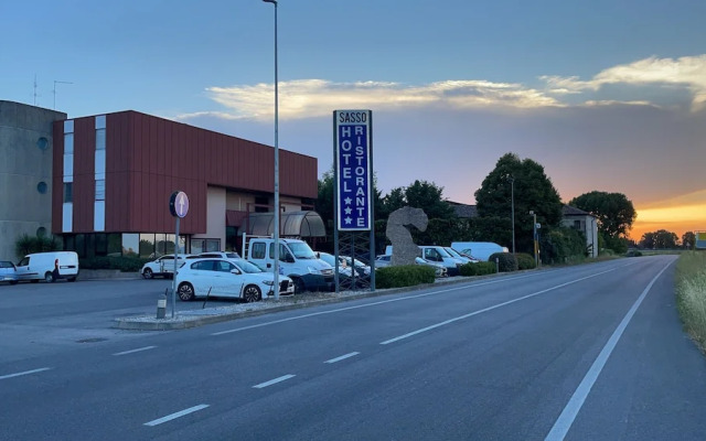 Hotel Ristorante Sasso