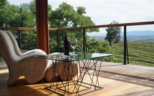 Monte diVino Lodge